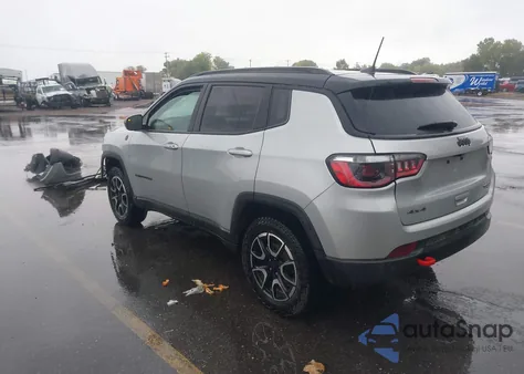 2024 Jeep Compass Trailhawk 4X4 из США, поврежденный, VIN 3C4NJDDN5RT149858